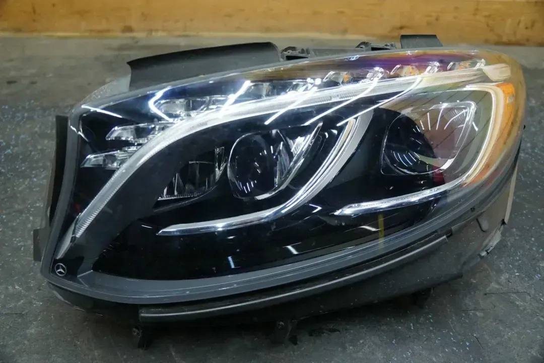 a2179064100   headlight l